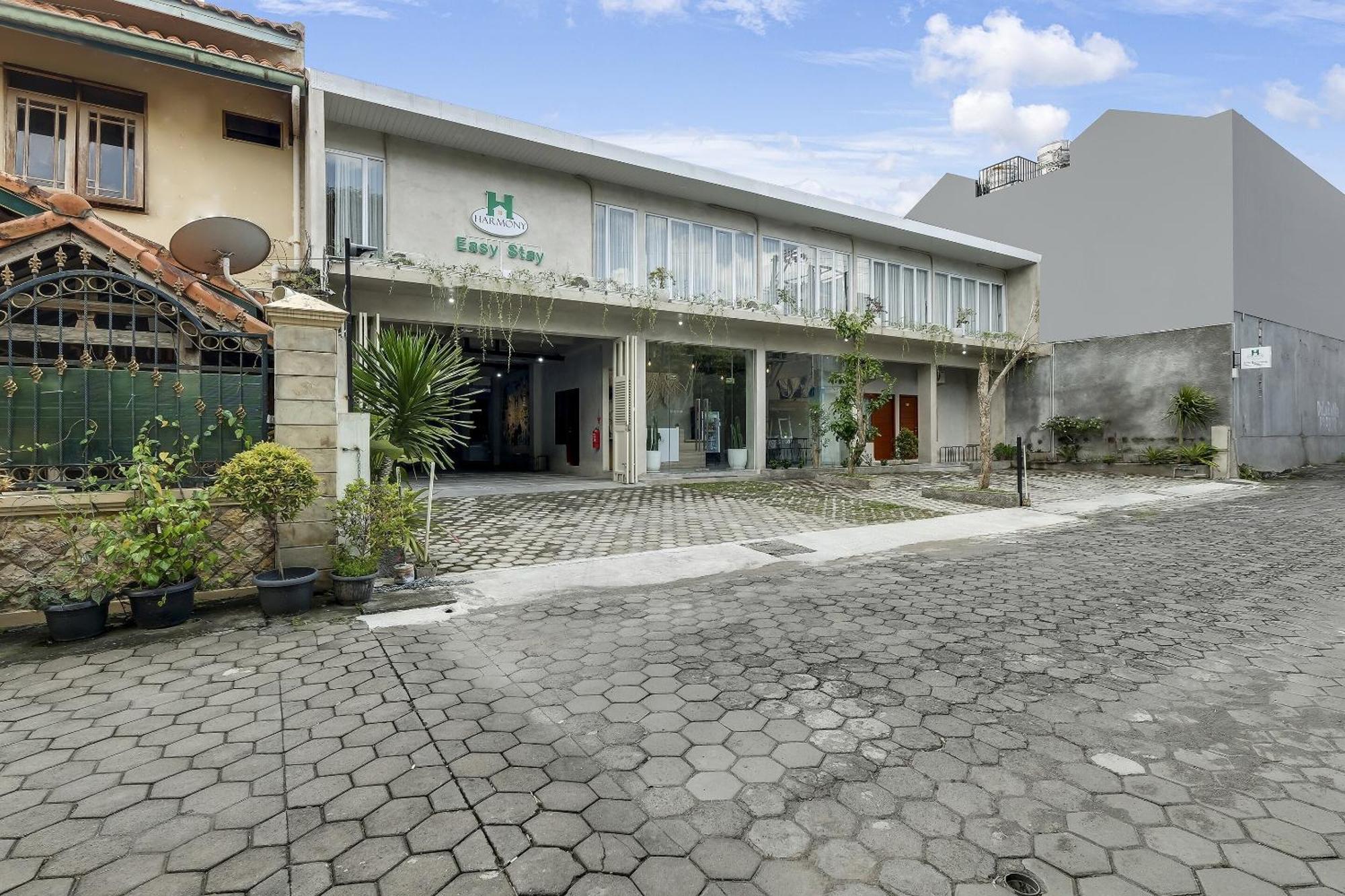 Oyo旗舰90983和谐轻松住宿酒店 Maguwo 外观 照片